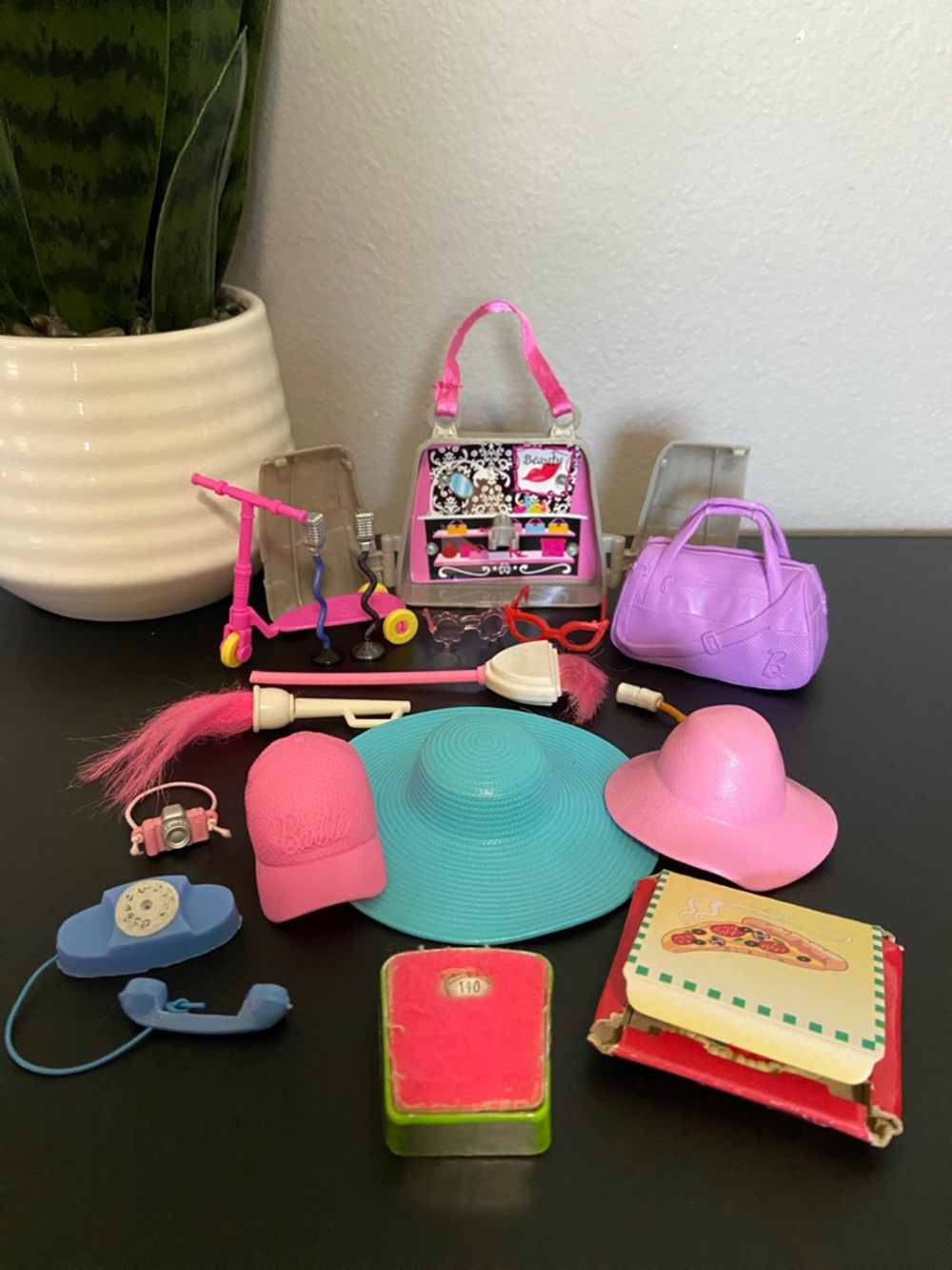 Barbie Accessory Lot - Hats, Bags, Glasses & etc  (17 pieces)